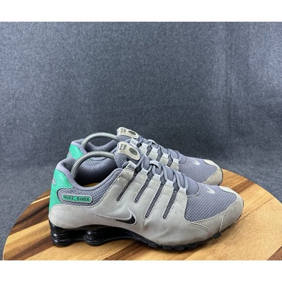 Nike Shox NZ SE Wolf Gray Stadium Green Black 833579-005 Sz 9